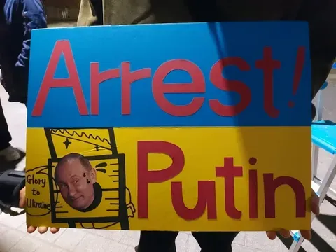 Putin Reitera Su Propuesta de Almacenar Uranio Enriquecido Irani en Rusia