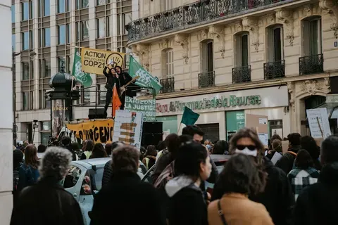 Protestas de Greenpeace en Argentina contra la reforma de la Ley de Glaciares