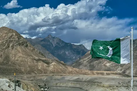 Pakistán Acoge a Miles de Peregrinos Sij para Baisakhi 2026