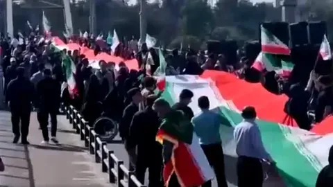 Cadenas humanas en Irán ante la tensión con EE.UU.