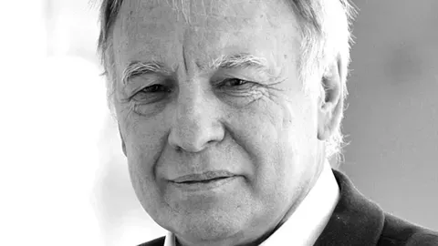 La Legado de Walther L. Bernecker: Un Traductor Intercultural