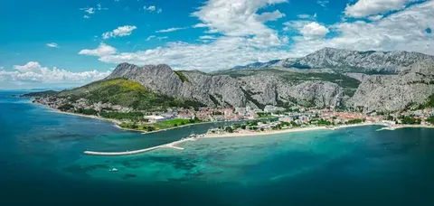 Montenegro se acerca a la Unión Europea