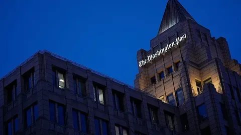 El director de 'The Washington Post' dimite tras despidos masivos