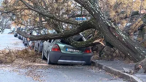 La tormenta Kristin causa 2 muertes en Portugal