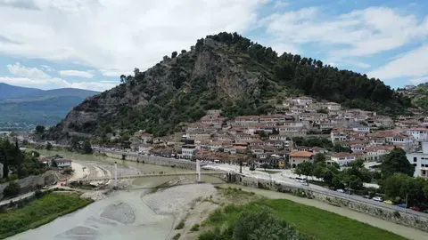 Marie-Thérèse regresa a casa después de 16 días de detención