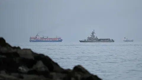 Trump extiende el plazo para que Irán reabra el estrecho de Ormuz