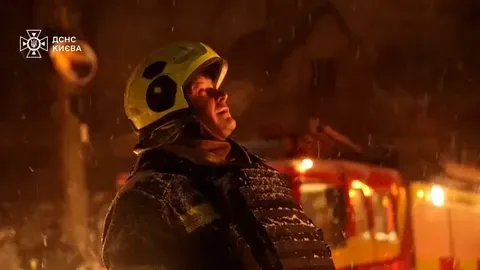 Drones rusos atacan Kiev en medio del frío y apagones