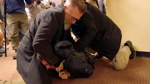 Ilhan Omar y la Persistencia ante la Adversidad en Minneapolis