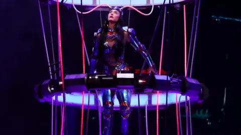 Australia Investiga a Katy Perry por Acusaciones de Agresión Sexual