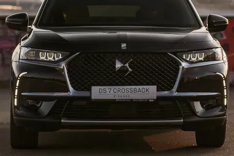 Stellantis retira coches híbridos por riesgo de incendio