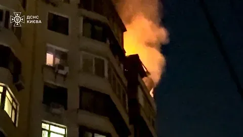 Kiev sufre ataques nocturnos con drones rusos, provocando incendios y heridos en varios distritos