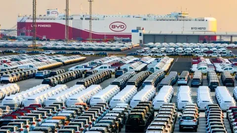 Las exportaciones de autos eléctricos chinos se duplican en un año