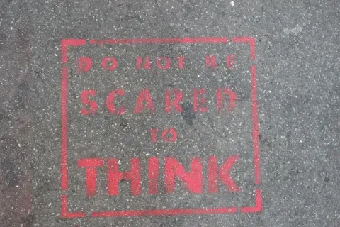 Las mujeres que se sienten atrapadas en la maternidad