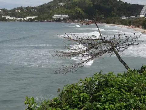 Alerta de tsunami por un fuerte terremoto en Indonesia