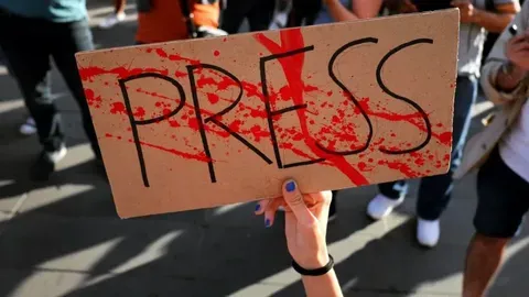 La Libertad de Prensa en Peligro Bajo un Creciente Autoritarismo