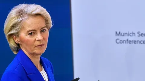 La UE presiona a Trump para que respete sus compromisos comerciales tras la suspensión judicial de los aranceles