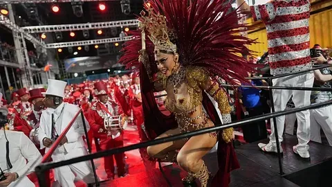 Rita Lee, la reina del rock brasileño, es homenajeada en el Carnaval de Río
