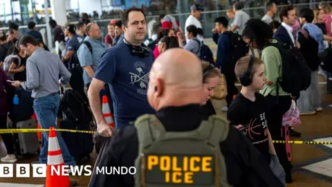 Por qué cada vez más turistas evitan viajar a EE.UU.