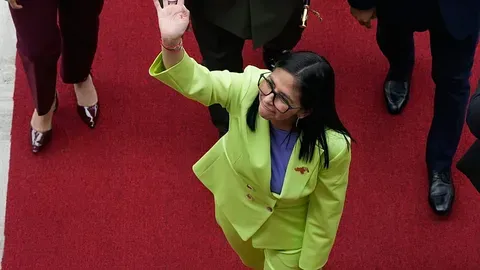 Estudiantes exigen libertad de presos en Venezuela