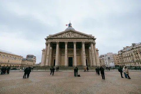 Francia acoge la marcha 'No Kings' en protesta contra Trump