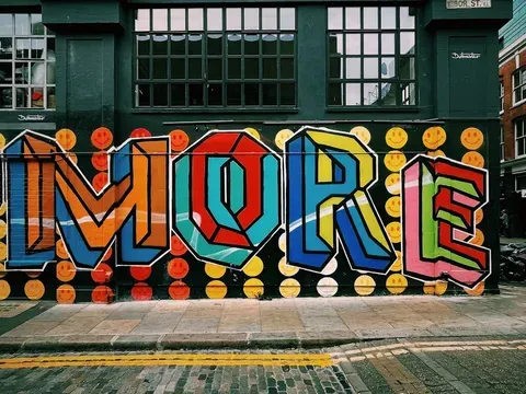 Fallece la actriz Nadia Farès tras un accidente en la piscina