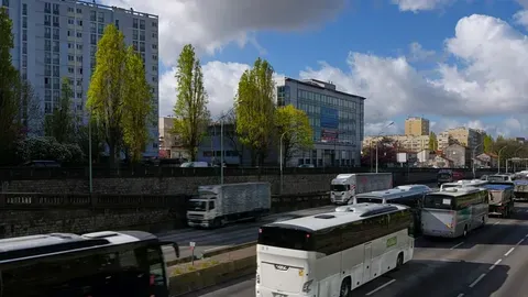 Protestas de camioneros en Francia por el aumento del precio del combustible