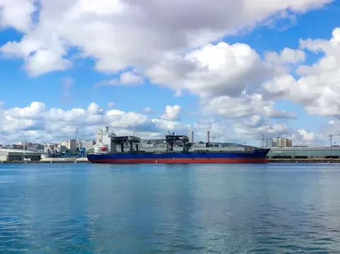 Un Petrolero Malta en Corea del Sur Tras Navegar por el Estrecho de Ormuz