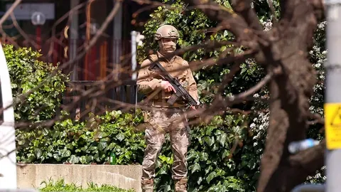 Tragedia en Turquía: Tiroteo en un colegio deja al menos 9 muertos y 20 heridos