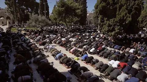 Primer viernes de Ramadán en Al Aqsa y Gaza