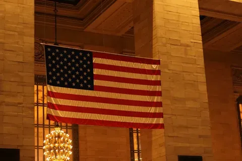 Estados Unidos Impone Bloqueo a los Puertos Irán