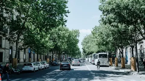 Francia en Suspenso por la Regularización Migratoria en España: ¿Es Posible la Instalación de Inmigrantes en la UE?