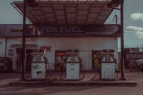 Largas Colas por la Escasez de Combustible en Naypyidaw