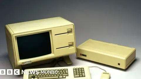 Apple cumple 50 años: Logros y tropiezos de un gigante tecnológico