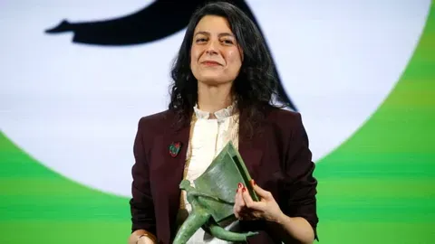 Samanta Schweblin: "Uno escribe sobre su propio mundo"