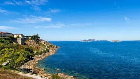 Cierre del Aeropuerto de Santiago de Compostela: Alternativas Viables para los Viajantes