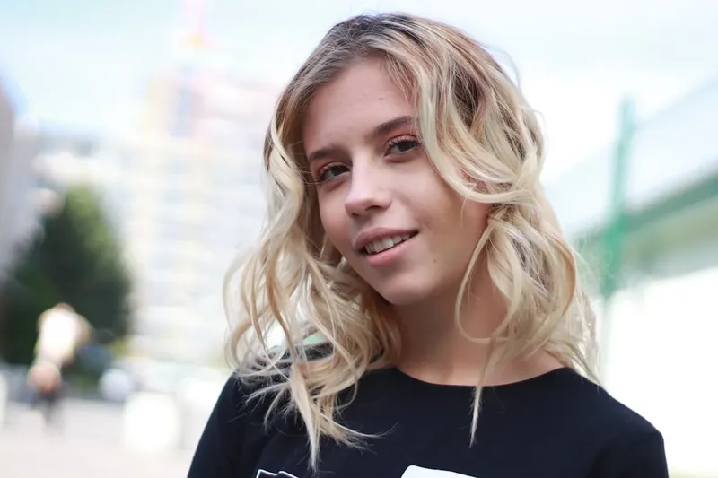 Un Adolescente Polaco Establece un Récord en Reciclaje con Más de 3,000 Botellas