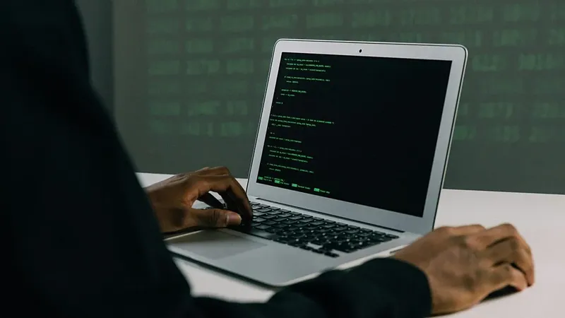 Detenido un joven hacker en Madrid