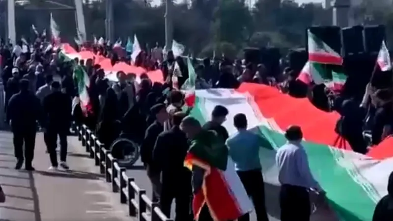 Cadenas humanas en Irán ante la tensión con EE.UU.