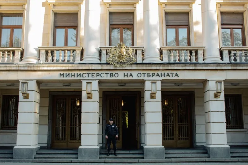 Bulgaria se enfrenta a la octava elección en cinco años en busca de un nuevo gobierno