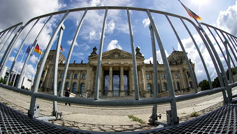 Alemania Arresta a Presunto Espía de Rusia en Berlín