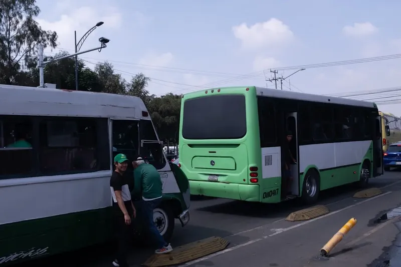 Accidente de autobús en La Gomera deja un muerto y catorce heridos