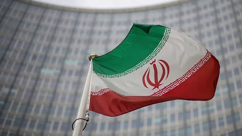 Irán y EE.UU. inician conversaciones sobre el pacto nuclear