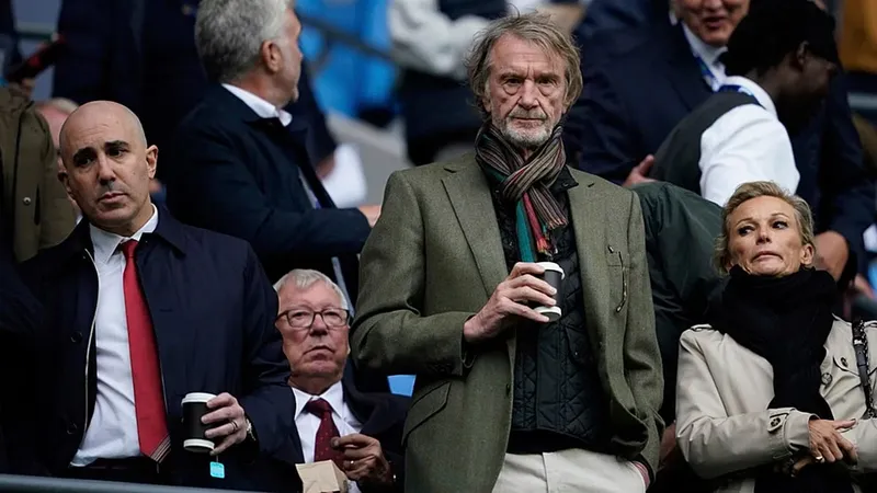 Disculpas de Jim Ratcliffe por sus comentarios sobre inmigrantes en el Reino Unido