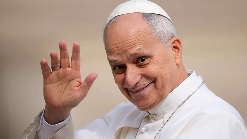 Trump Critica al Papa León XIV por su Postura sobre la Guerra con Irán