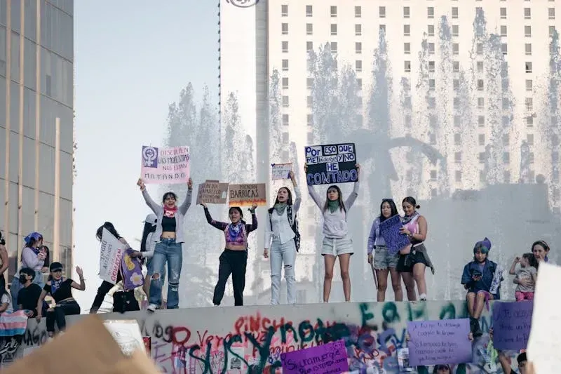 La Resiliencia de las Comunidades a Través de la Organización Feminista