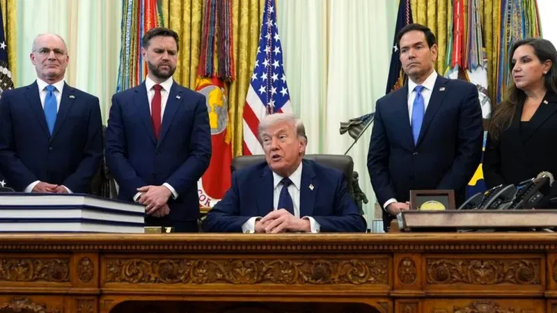 Trump Excluye el Empleo de Armas Nucleares Contra Irán