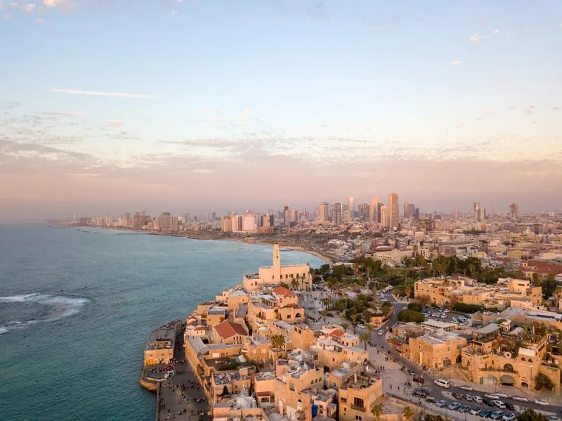 Israel ataca Beirut tras el alto el fuego