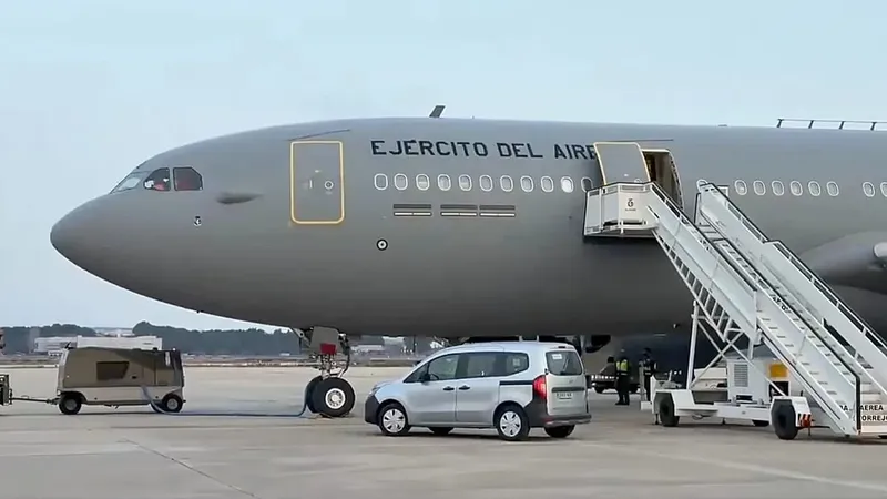 España evacua a ciudadanos en Oriente Medio
