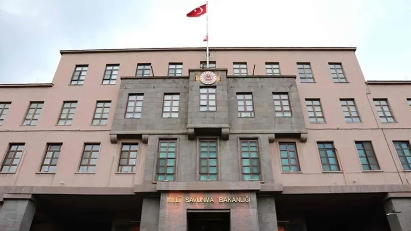 La OTAN destruye un misil de Irán dirigido a Turquía