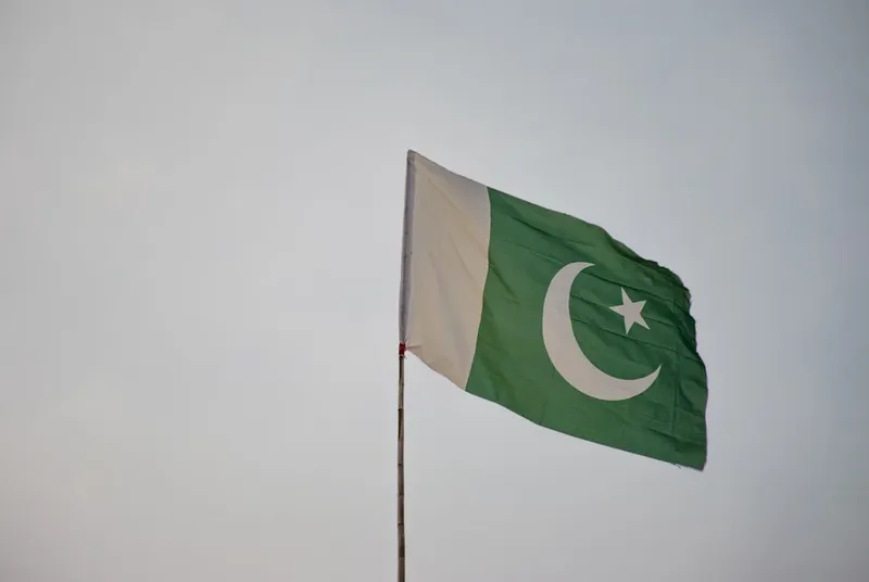 Ataque en Pakistán deja 14 muertos